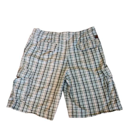 IZOD Men's Green Plaid Cargo Shorts  Back Leather IZOD Patch Size 34 - Picture 2 of 7